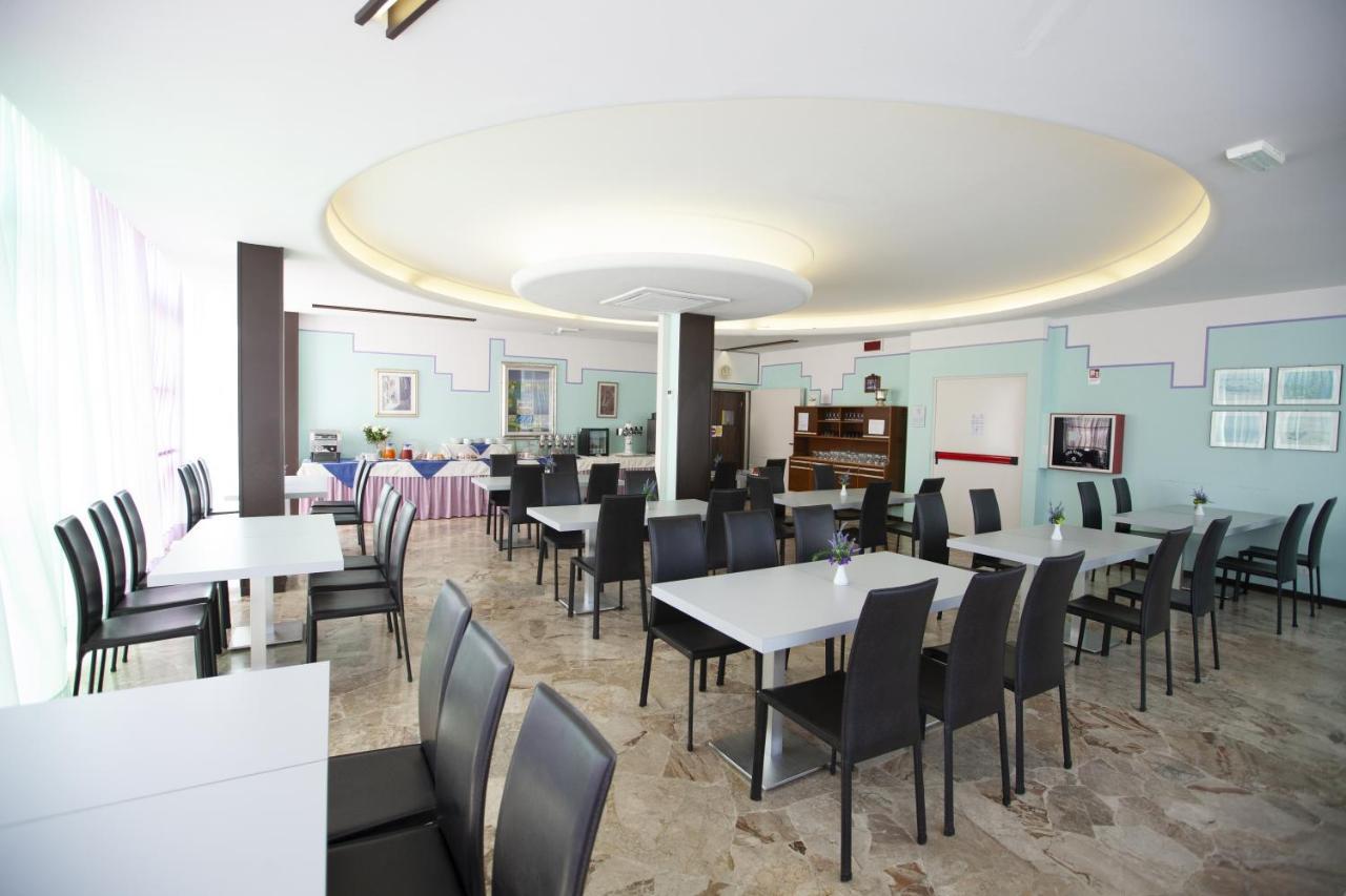 Hotel Mirage Bellaria-Igea Marina Esterno foto