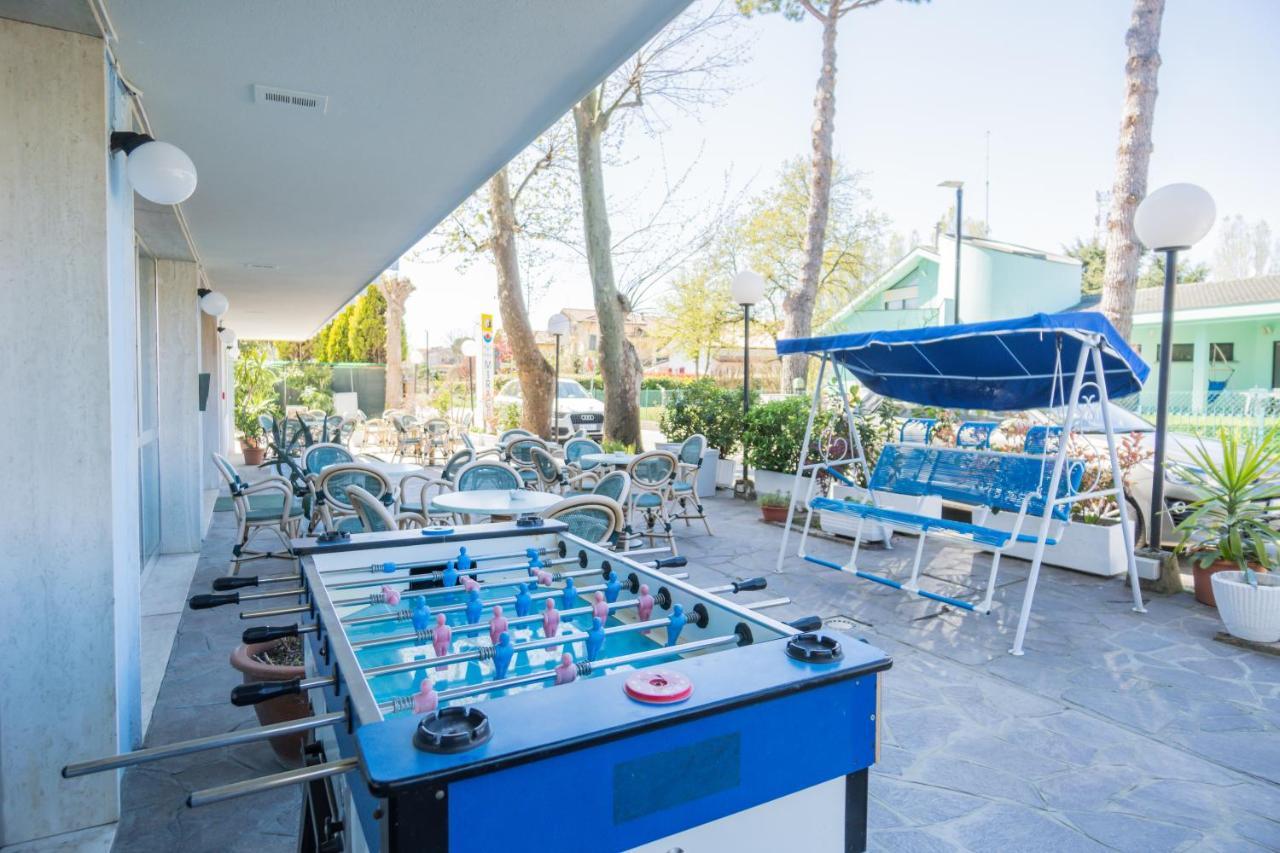 Hotel Mirage Bellaria-Igea Marina Esterno foto
