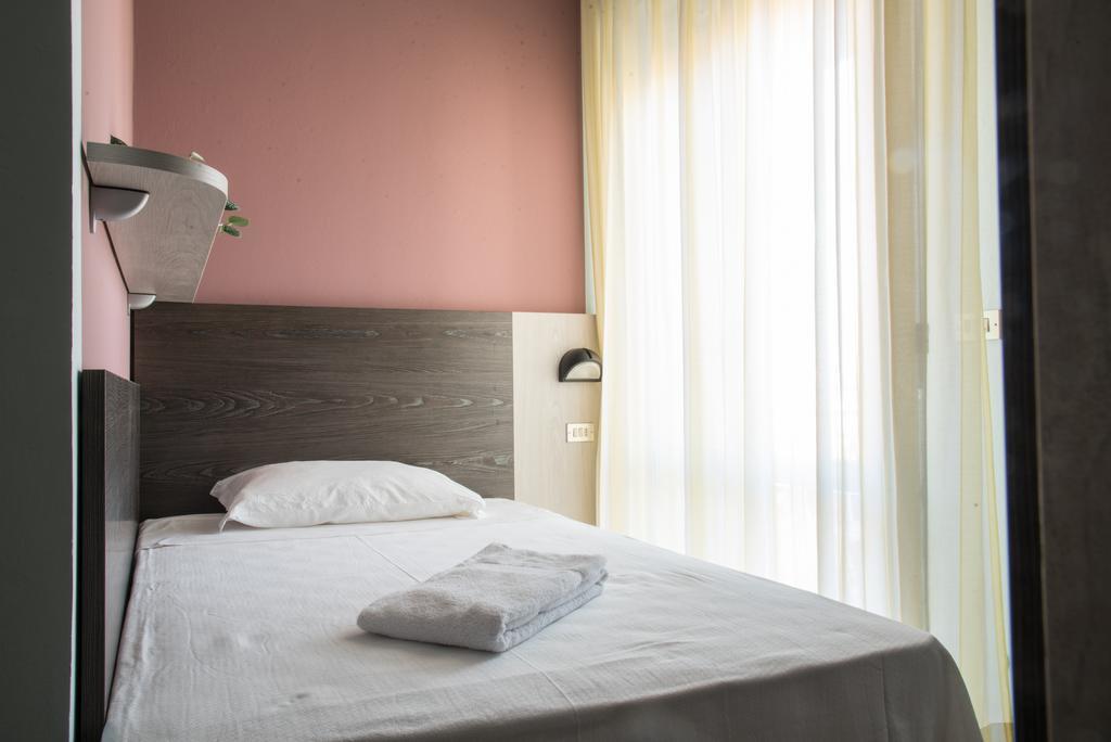 Hotel Mirage Bellaria-Igea Marina Esterno foto