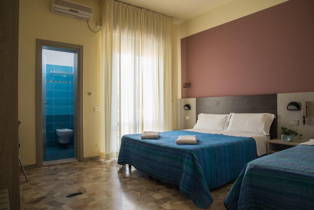 Hotel Mirage Bellaria-Igea Marina Esterno foto