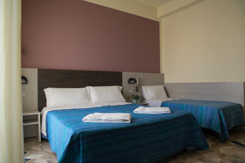 Hotel Mirage Bellaria-Igea Marina Esterno foto